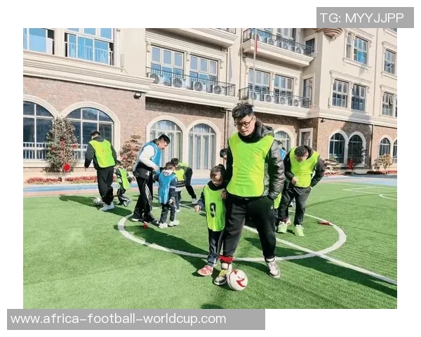 幼儿足球技能培养的重要性与有效训练方法探讨 幼儿足球技能培养的重要性与有效训练方法探讨